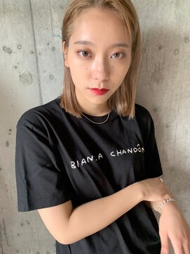 エヴァー(ever) ☆ハイトーン☆ベージュカラー☆クールショート　ボブルフ