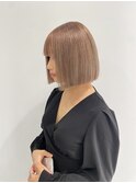 10代20代切りっぱなしボブミルクティーベージュ