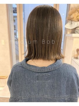 バリー(VALLEY) 【VALLEY  hair care&spa】大人可愛い外はねミディアム