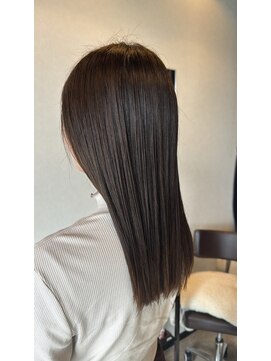 フィオーレ ヘアデザイン(FIORE hair design) スモーキーマットアッシュ