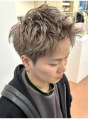 スパイキーショート　ハイトーン　ブリーチカラー