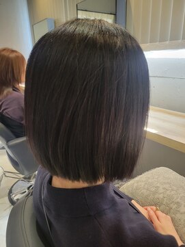 オペラバイジーナ(OPERA by ZINA) キレイめボブ