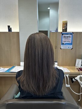 ウイバイファースト(u'i by first) ストレートヘア