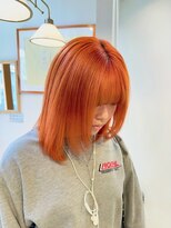 マニア(mania.)&nbsp;オレンジカラー暖色カラーハイトーンカラーブリーチカラー前髪