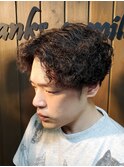 センターパートアップバング