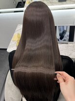 ピリオド 赤坂(Period.)&nbsp;ロングヘアーココアブラウンカラー髪質改善　赤坂見附