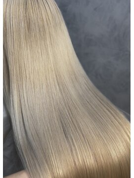 ジーナ(XENA) メルティカラー×フェミニンロング