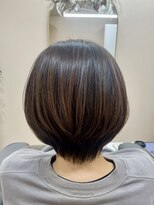 アンジュール コロレ(1//jour colore) お手入れ簡単くびれショート