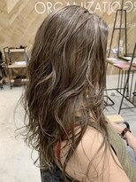 ロロネー 三国(Lolonois)&nbsp;グラマラスベージュ