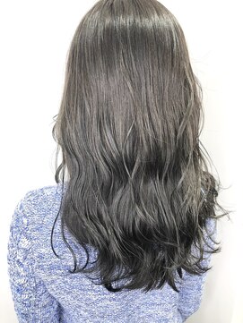 ネイヴィル(navile) ブルージュ×波巻きロングヘア