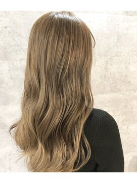 オリ(‘Oli) Wカラーミルクティーベージュ