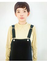 ヨハ ク&nbsp;マッシュオン眉ショート
