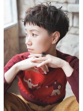 カライング(ing) 大人可愛い20代30代40代黒髪前下がりショートボブ丸みショート◎