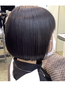 ミューコロル(mieux color) 高校生 おしゃれボブ ストレート