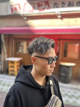 ヒロギンザ 上野店(HIRO GINZA) フェードスキンフェードハイライトメッシュツイスパツーブロ