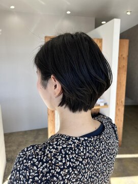 ニド(2do) 重ためショートボブ