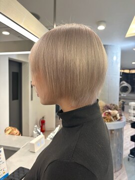 ルーブ トウキョウ(Loob. TOKYO) ホワイトベージュ ハイトーンカラー/ミルクティーカラー/池袋