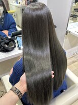 ユーフォリア 新宿店(Euphoria)&nbsp;ディープオリーブグレージュ