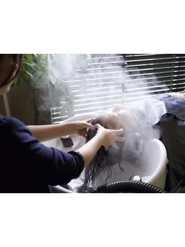 本格的なヘッドスパで頭皮を美しく改善◎癒しの極上リラックスタイムを…☆