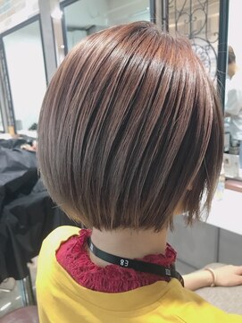 センジュ(Senju) ミルクティー×ショートボブ