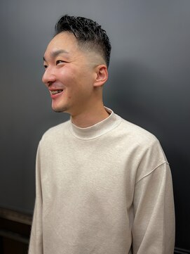ルクスザバーバー(LUX THE BARBER) 20代30代40代ビジネスシーンにも◎震災刈り+テーパーフェード