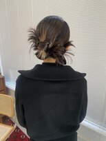 ヘアーアイスカルテット(HAIR ICI QUARTET)&nbsp;結婚式お呼ばれヘアくすみベージュカチモリ