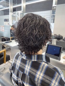 メンズサロン キング 梅田店(Men’s salon K!ng) 波巻きツイストスパイラルパーマ/フェザーパーマ/眉毛/メンズ