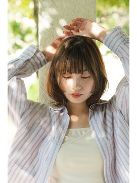 白髪ぼかしハイライト/ショートカット/ブリーチ/学割【北堀江】