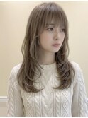 大人可愛いセミロング　レイヤー　バタフライ　韓国風