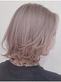 透け感ペールベージュホワイトグレージュくびれミニウルフカット