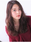 ナチュラルなウェービーロング