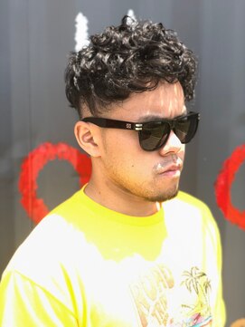 トランスセンド(Transcend) フェード×ツーブロック×パーマ