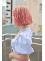 サイ(sai)&nbsp;【sai】耳かけしても可愛いピンクブロンド
