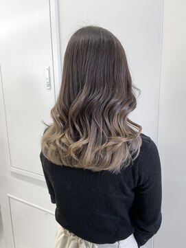 アライブ キチジョウジ(ALIVE Kichijoji) アッシュベージュグラデーションカラー