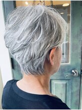 ペルルヘアー(Perlehair) シルバーヘア