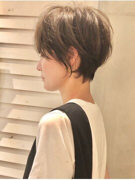 アデプト 綾瀬店(adept) コンパクトショート/白髪ぼかしハイライト【綾瀬/北千住/亀有】