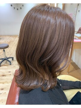 美容室 アイディー i-dee 艶ハニーベージュカラー