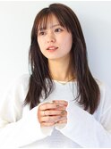 【坂倉綾香】抜け感ストレートヘア