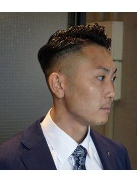 ダウバーバーショップ 表参道(DAU BARBER SHOP) 73分け　フェードカット【理容室/バーバーヘア/barber/表参道】