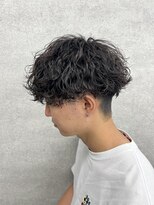 ブラック 渋谷(BLUCK) 【渋谷駅徒歩6分☆メンズ特化】波巻きパーマ