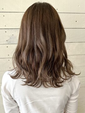 ルノン フィージュ(LUNON fieju) ミルクティーベージュ/ブリーチカラー/ハイライト/ミディアム