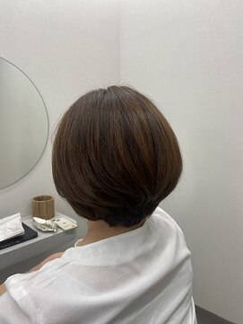 ウェィブズ(waves) くせ毛でもおさまるボブ