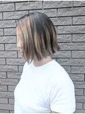 大人可愛い抜け感外はねボブにナチュラルベージュハイライト