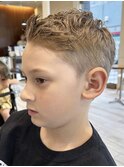 ツイストスパイラルパーマツイストパーマメンズパーマ刈り上げ