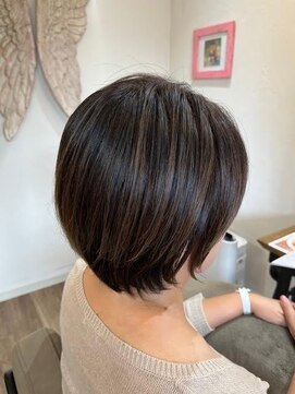 ラジィ(L'Asie) ☆グラデーションショート