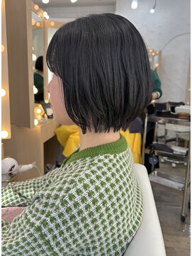 エレノア 渋谷公園通り店(Eleanor) 【錦まりな】黒髪×軽やかレイヤーボブ