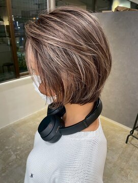 メリー オオサカ(Merly Osaka) short cut × highlight