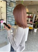 ピンクベージュ