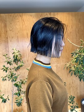 リノア 鵠沼海岸(LINOA) デザインカラー/レイヤーカット/ウェットヘア/オリーブベージュ