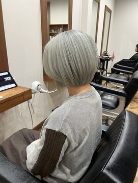 ココロヘアー マド(Cocolo hair MADO) マットシルバー